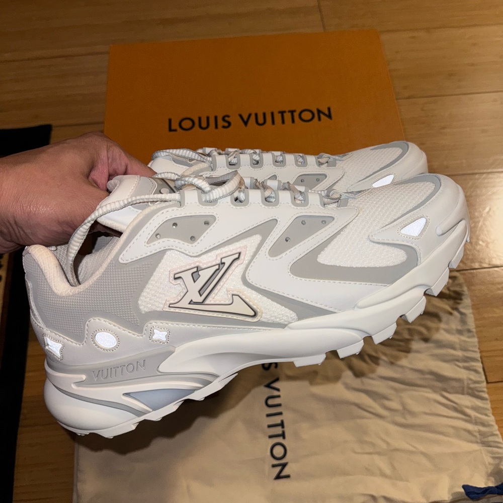 Louis Vuitton Light Gray Sneakers - Picture 4 of 7